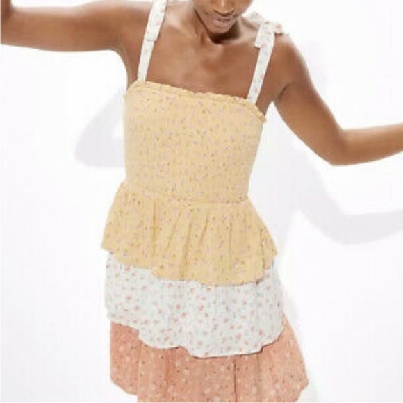 American Eagle Ditsy Floral Smocked Tiered Mini Dress size Large Summer Cottage - Picture 3 of 13